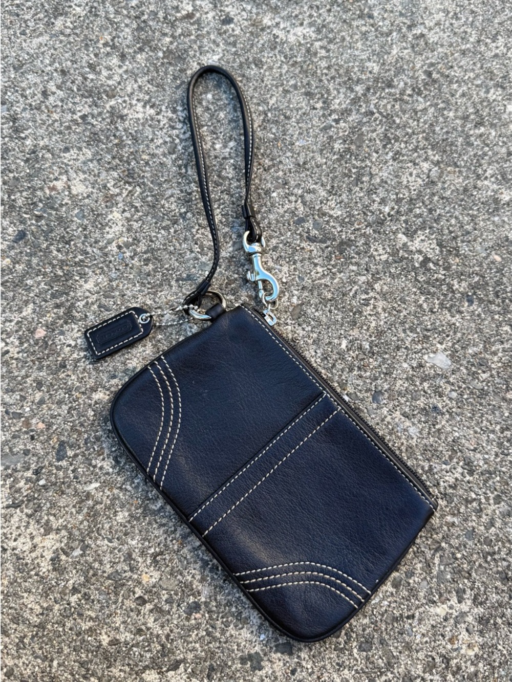 Coach Black Leather Wristlet Clutch Zip Pouch Signature Tag